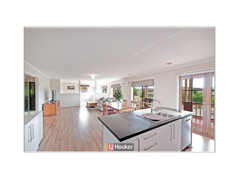 13 Burrumarra Avenue, Ngunnawal ACT 2913