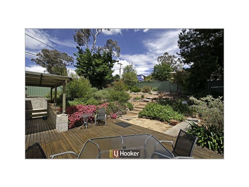 6 Bowden Crescent, Macgregor ACT 2615