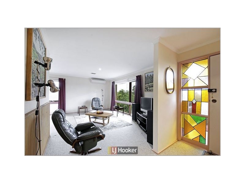 6 Bowden Crescent, Macgregor ACT 2615
