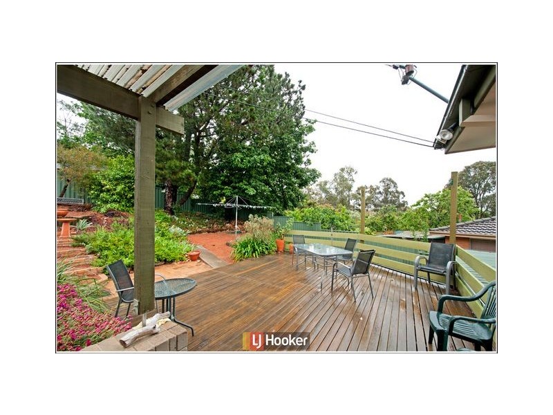 6 Bowden Crescent, Macgregor ACT 2615