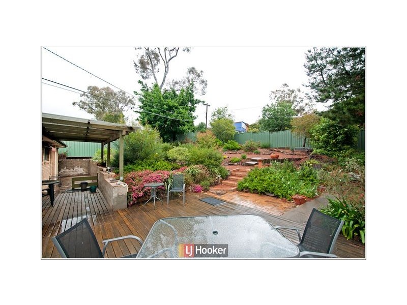 6 Bowden Crescent, Macgregor ACT 2615