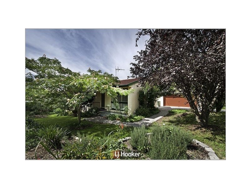 6 Mathison Place, Macgregor ACT 2615