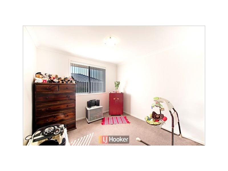 142 Macfarlane Burnet Avenue, Macgregor ACT 2615
