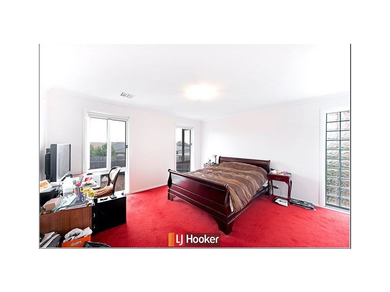 6 Winchester Street, Casey ACT 2913