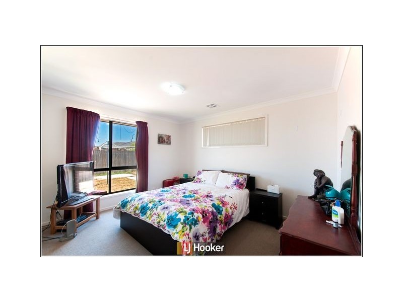 33 Victor Chang Street, Macgregor ACT 2615