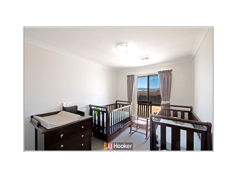 33 Victor Chang Street, Macgregor ACT 2615