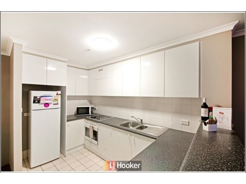 31/74 Door 20 Northbourne Avenue, Braddon ACT 2612