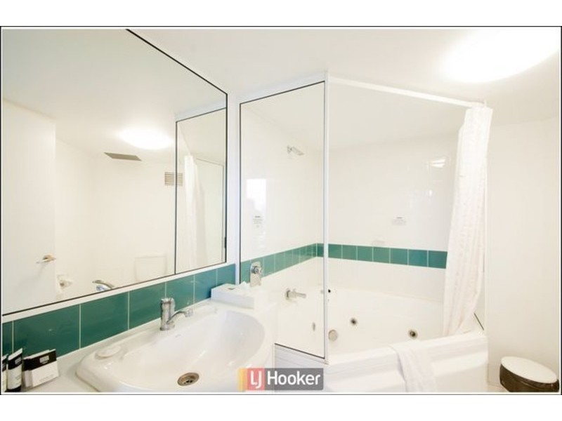 31/74 Door 20 Northbourne Avenue, Braddon ACT 2612