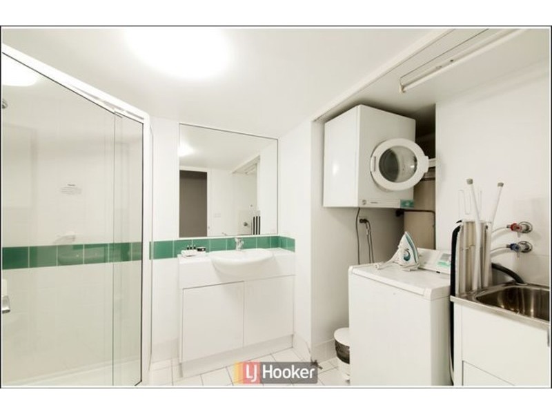 31/74 Door 20 Northbourne Avenue, Braddon ACT 2612