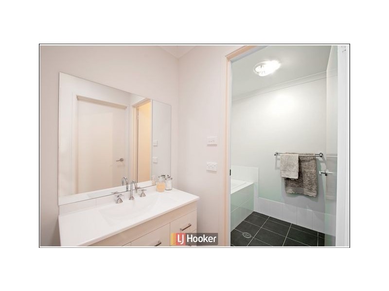 39 John James Loop, Macgregor ACT 2615