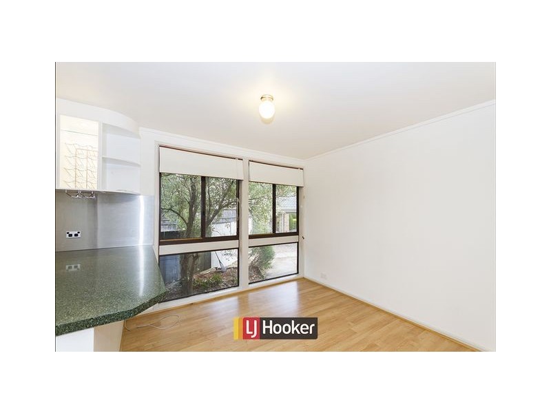 9 McBeath Place, Kambah ACT 2902