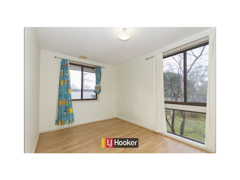 9 McBeath Place, Kambah ACT 2902