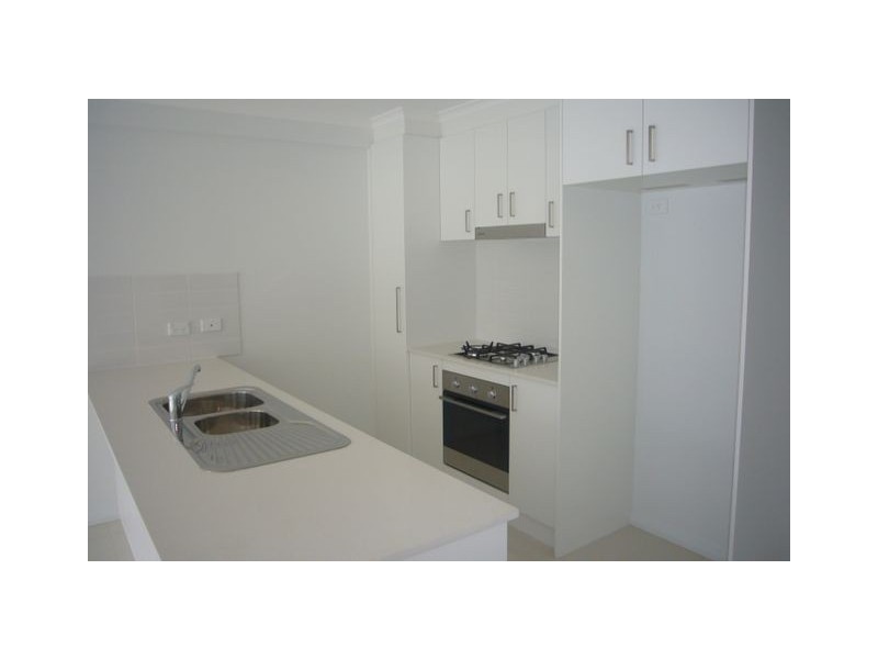 2/78 Uriarra Road, Baulkham Hills NSW 2153