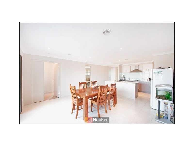 4 Sax Place, Macgregor ACT 2615