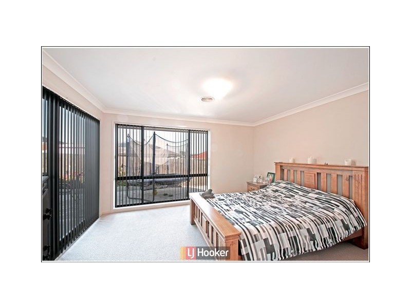 4 Sax Place, Macgregor ACT 2615