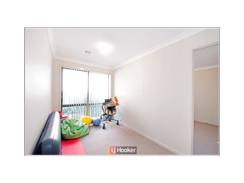 4 Sax Place, Macgregor ACT 2615