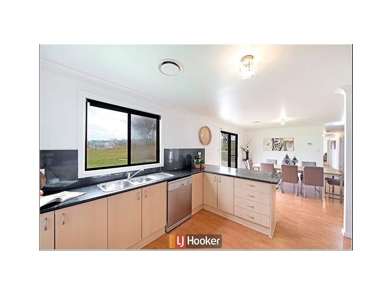 8 Clover Close, Murrumbateman NSW 2582
