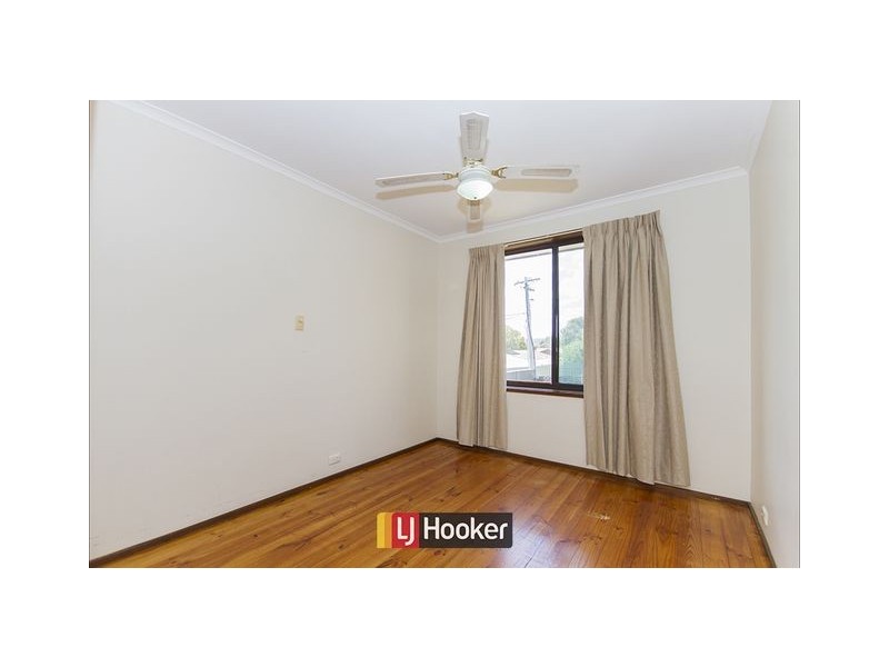 22 Sturdee Crescent, Monash ACT 2904