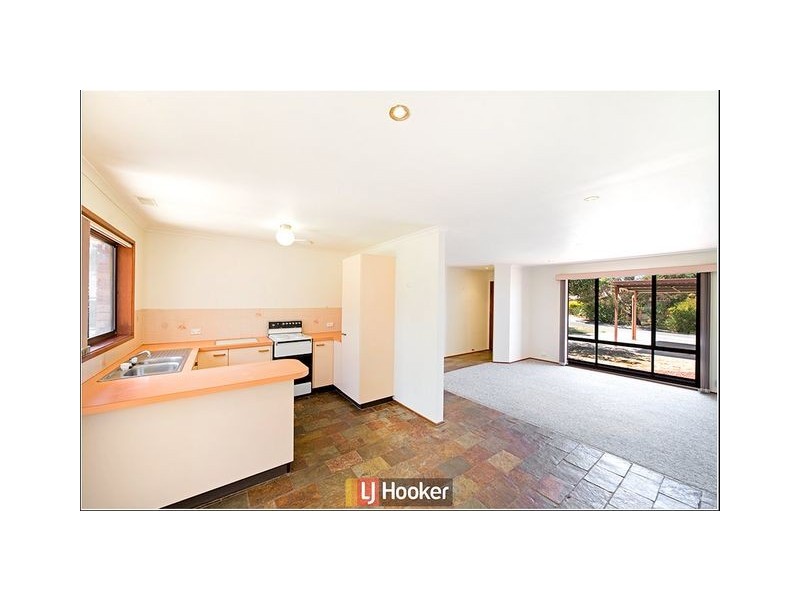 2 Flowerdale Place, Kaleen ACT 2617