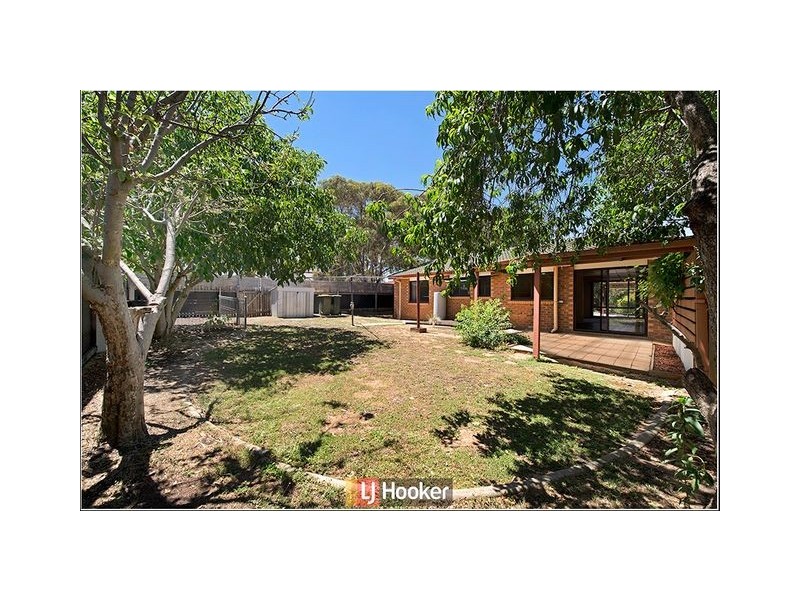 2 Flowerdale Place, Kaleen ACT 2617
