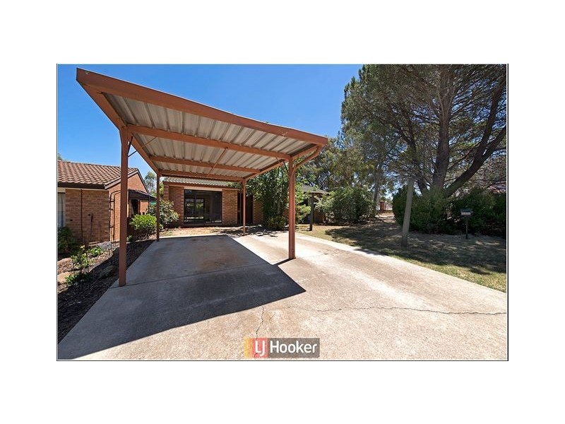 2 Flowerdale Place, Kaleen ACT 2617