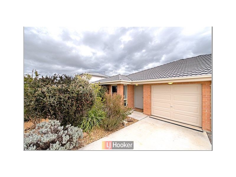 25 Dagmar Berne Street, Macgregor ACT 2615