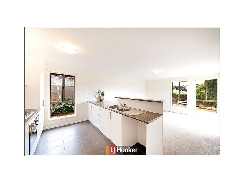 25 Dagmar Berne Street, Macgregor ACT 2615