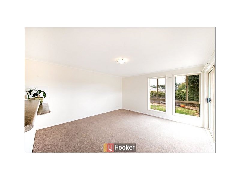 25 Dagmar Berne Street, Macgregor ACT 2615