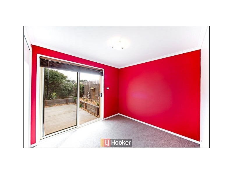 25 Dagmar Berne Street, Macgregor ACT 2615