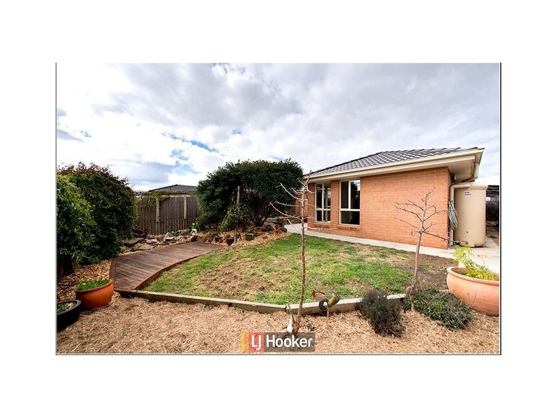 25 Dagmar Berne Street, Macgregor ACT 2615