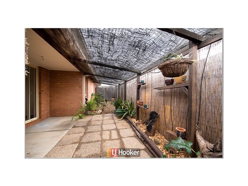25 Dagmar Berne Street, Macgregor ACT 2615