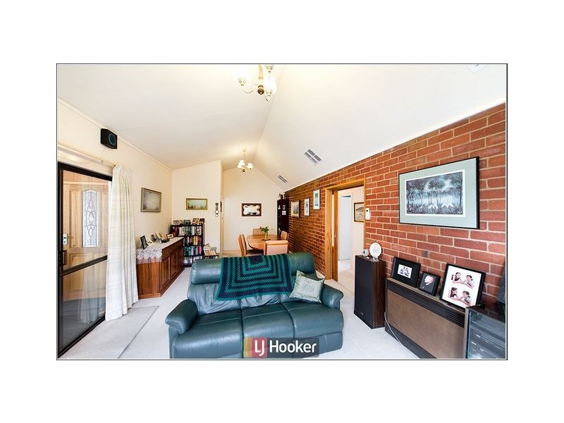 9 Owen Crescent, Lyneham ACT 2602