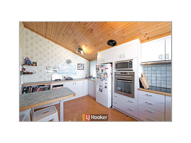 9 Owen Crescent, Lyneham ACT 2602