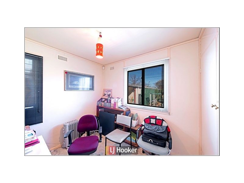 9 Owen Crescent, Lyneham ACT 2602