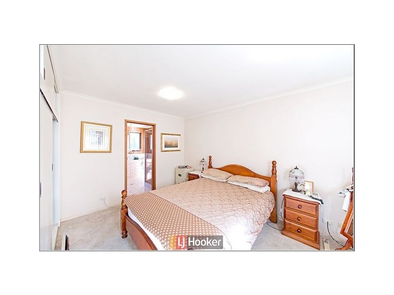 9 Owen Crescent, Lyneham ACT 2602