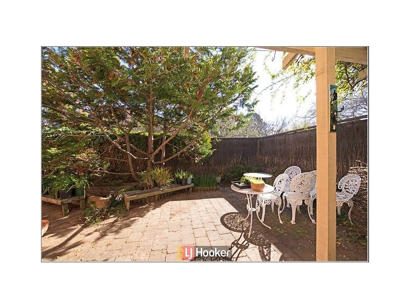 9 Owen Crescent, Lyneham ACT 2602