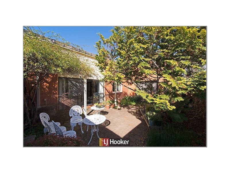 9 Owen Crescent, Lyneham ACT 2602