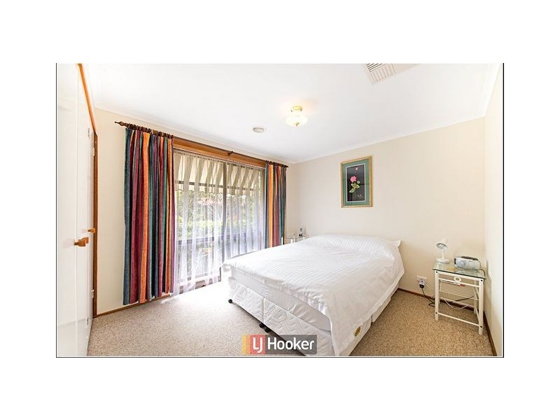13 Beazley Crescent, Calwell ACT 2905