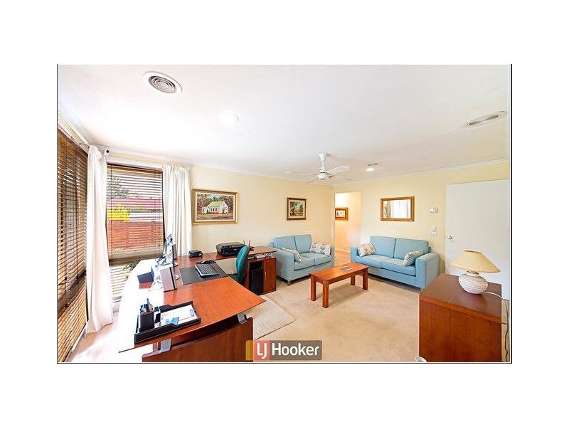 8 Nyawi Place, Giralang ACT 2617