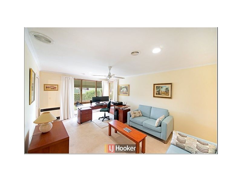 8 Nyawi Place, Giralang ACT 2617