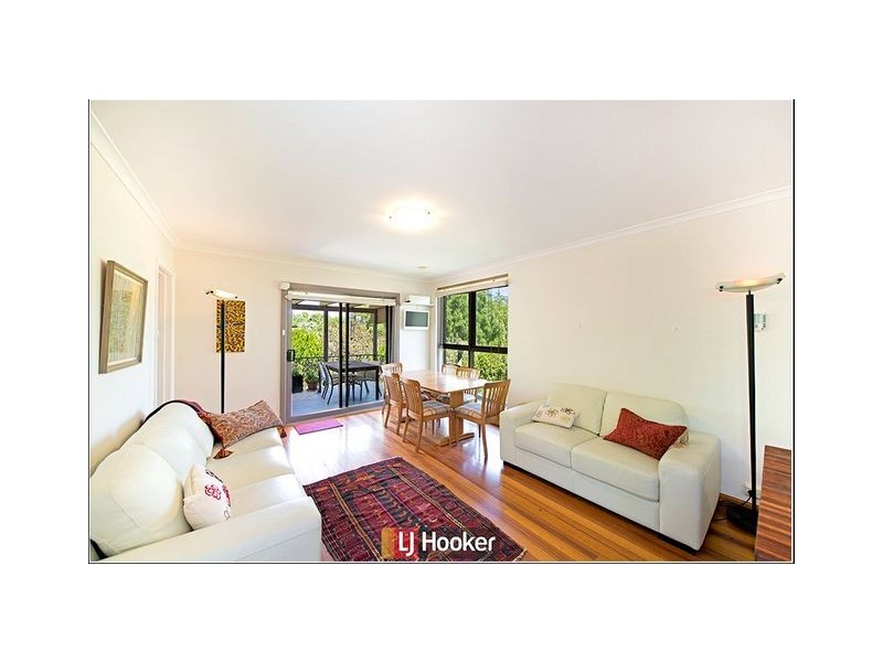 18 Mackenzie Street, Hackett ACT 2602