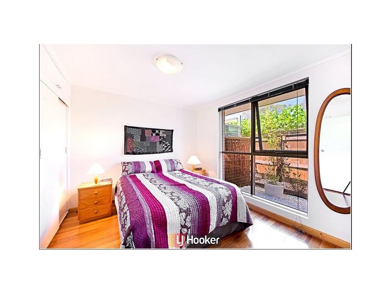 18 Mackenzie Street, Hackett ACT 2602