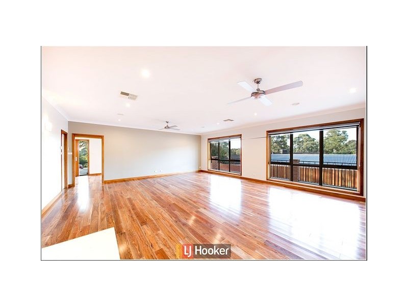 135 Chuculba Crescent, Giralang ACT 2617