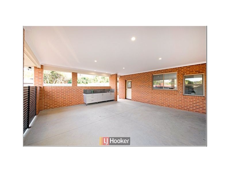 135 Chuculba Crescent, Giralang ACT 2617