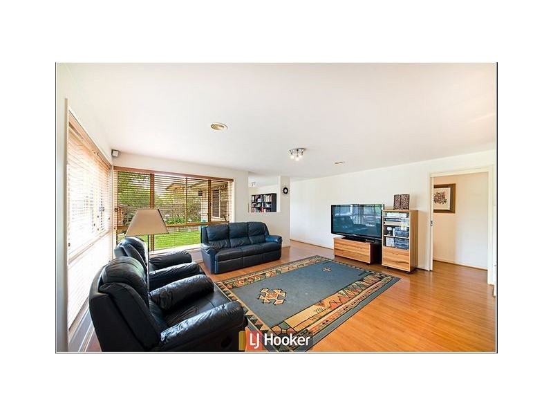 9 Candlebark Close, Nicholls ACT 2913