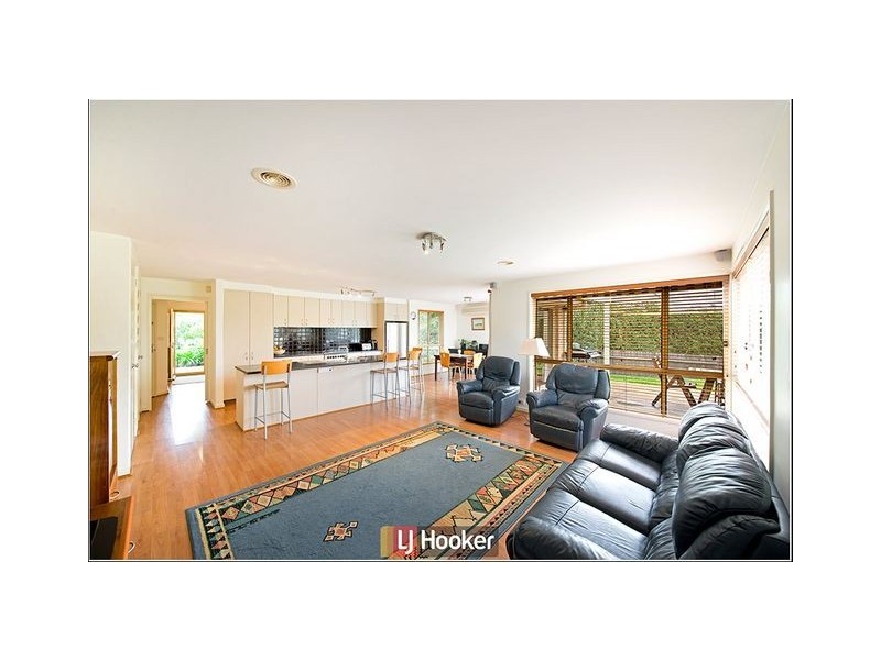 9 Candlebark Close, Nicholls ACT 2913