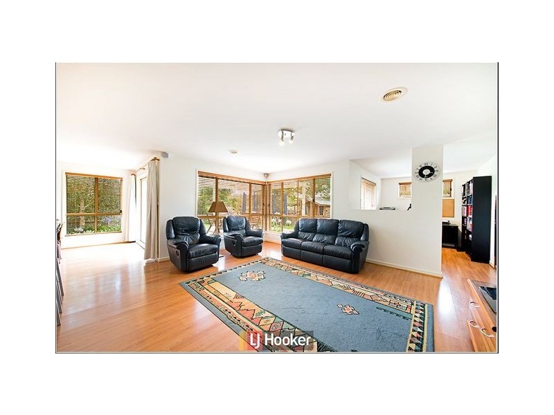 9 Candlebark Close, Nicholls ACT 2913