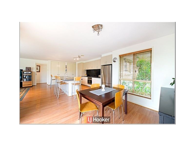9 Candlebark Close, Nicholls ACT 2913