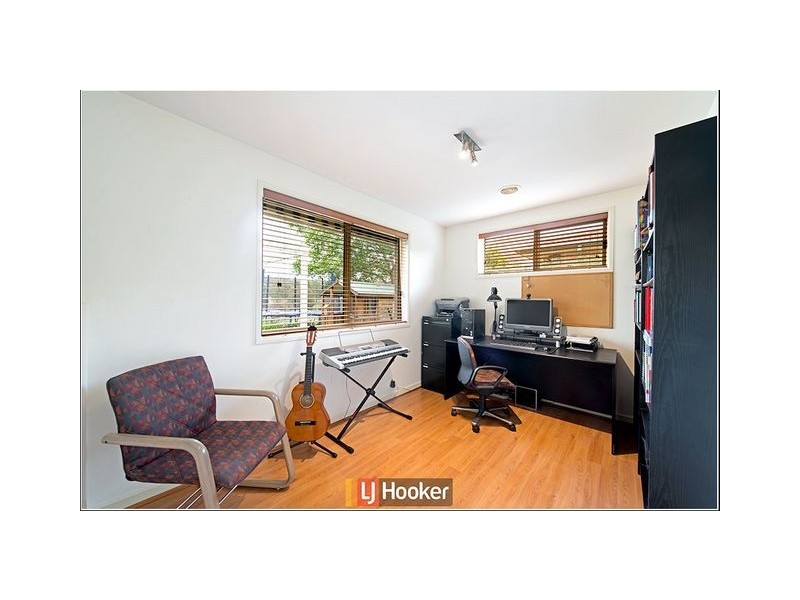 9 Candlebark Close, Nicholls ACT 2913
