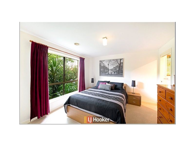 9 Candlebark Close, Nicholls ACT 2913